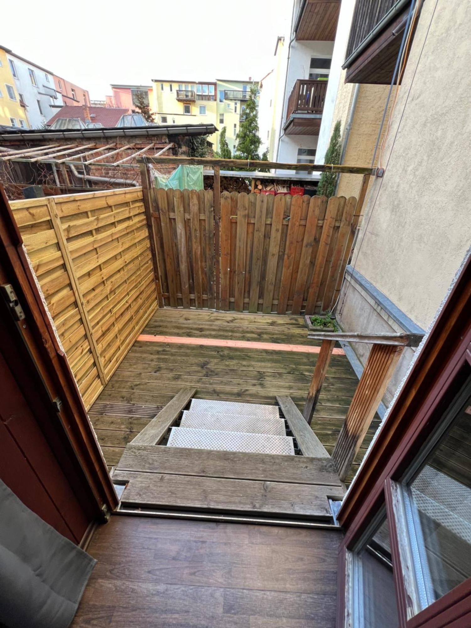 Apartment Humboldt 3 Schlafzimmer,Wifi, Netflix Parken, Terrasse, Klimatisiert, Naehe Zentrum Jena Exterior foto