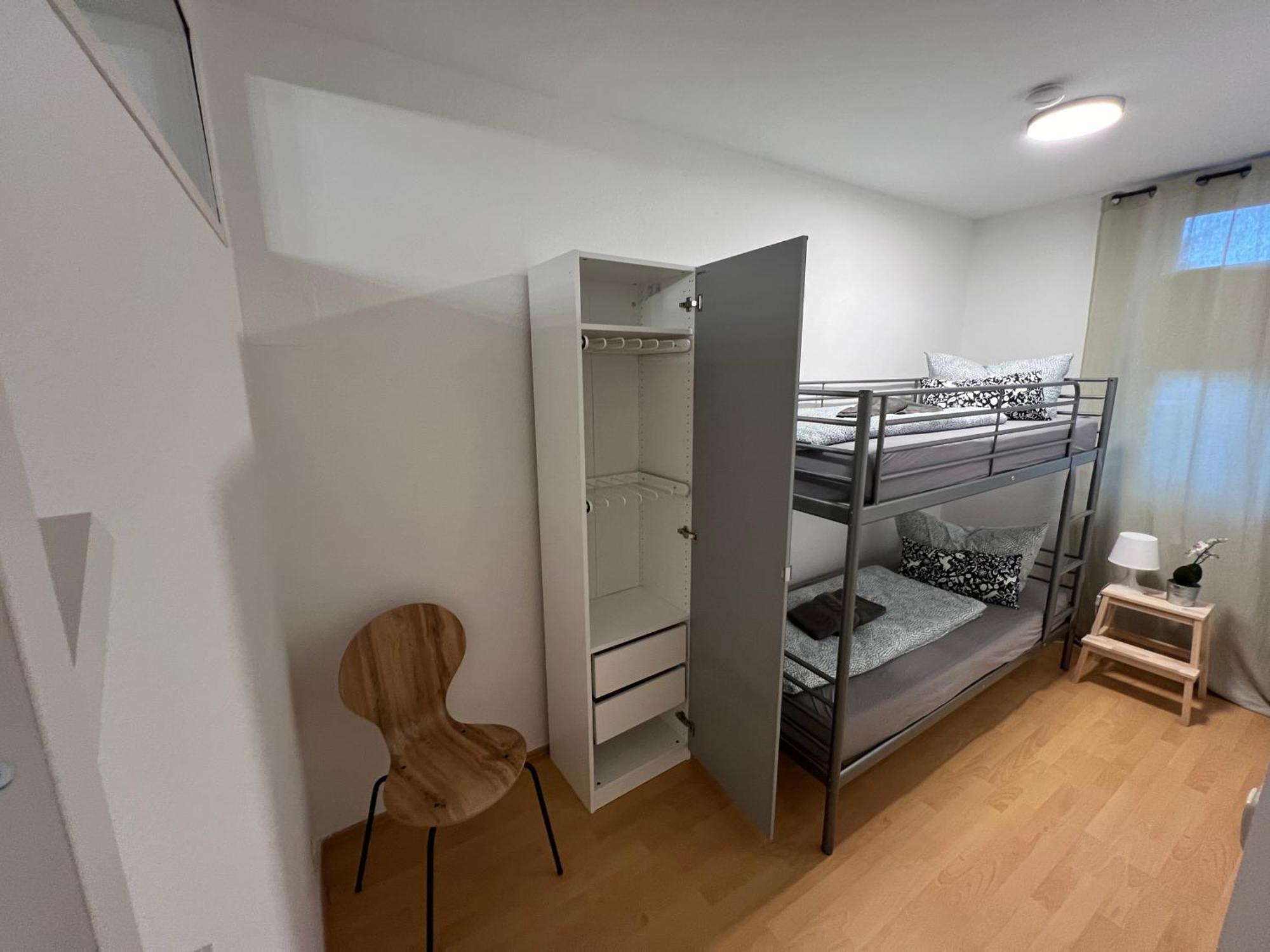 Apartment Humboldt 3 Schlafzimmer,Wifi, Netflix Parken, Terrasse, Klimatisiert, Naehe Zentrum Jena Exterior foto