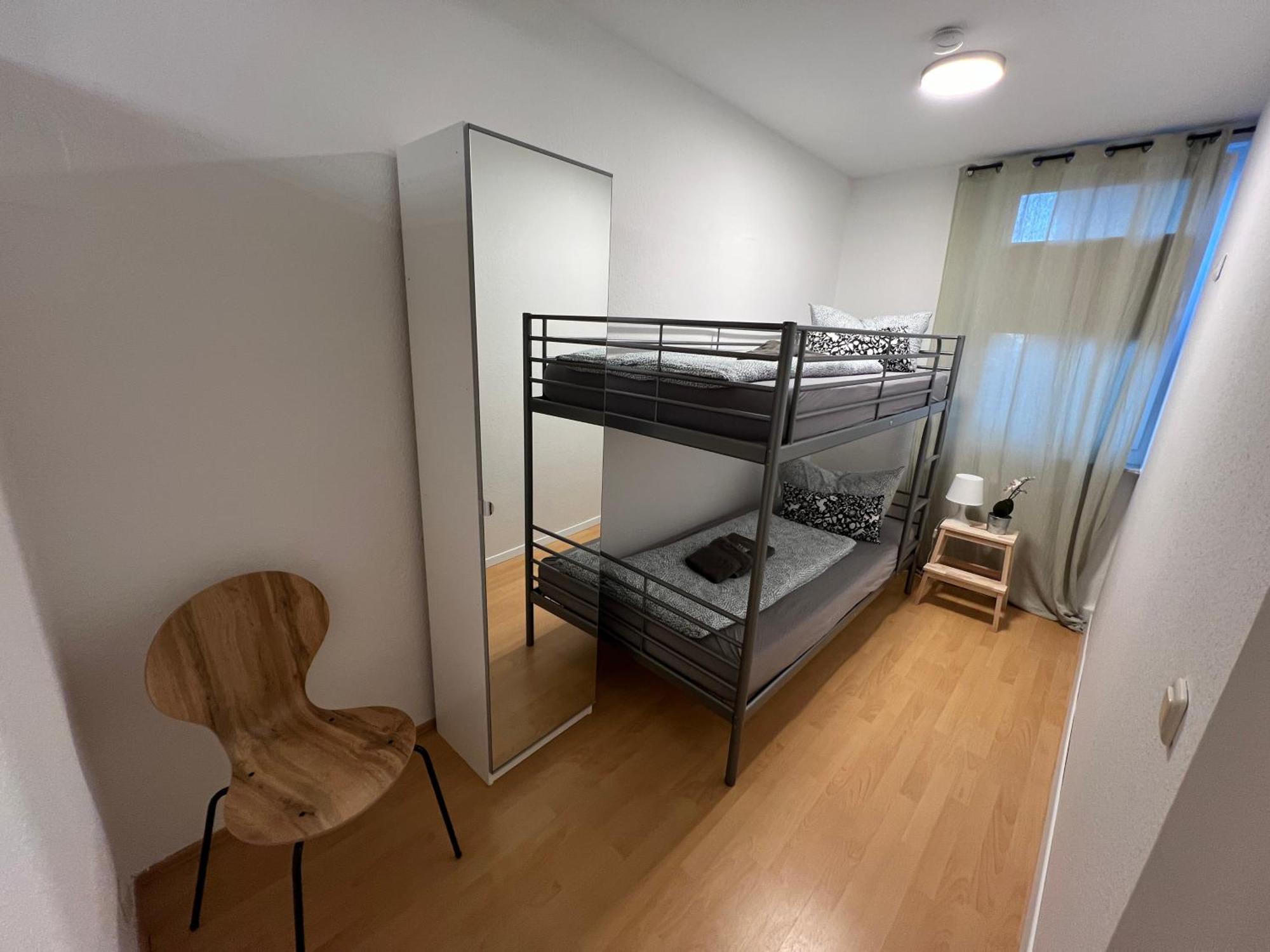 Apartment Humboldt 3 Schlafzimmer,Wifi, Netflix Parken, Terrasse, Klimatisiert, Naehe Zentrum Jena Exterior foto